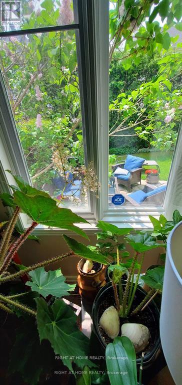 Photo - 142 Windhurst Dr