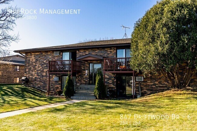 Building Photo - 847 Driftwood Dr Unit 6