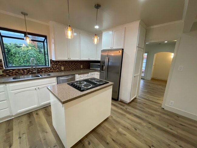 Photo - 236 N Myers St