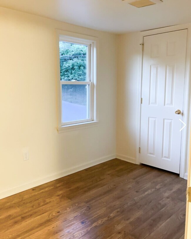 Photo - 303-305 E. Maple Street Unit 305