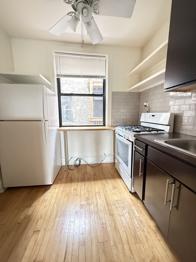 Building Photo - 2328 N Spaulding Ave