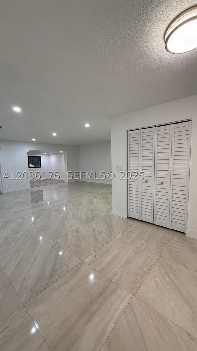 Photo - 19109 E Lake Dr