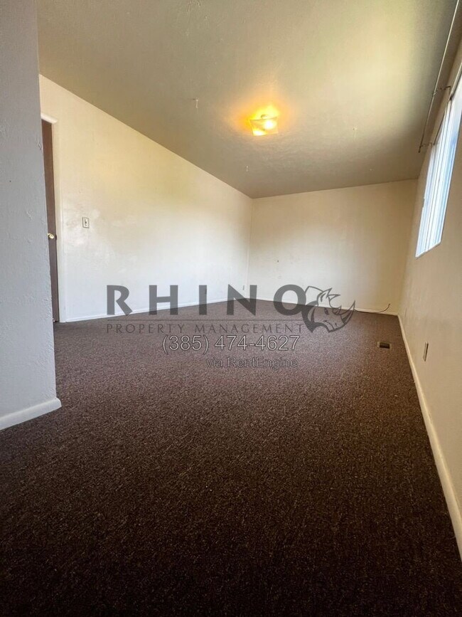 Photo - 475 N 1465 W
