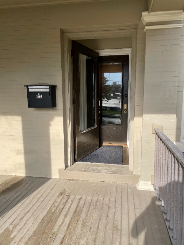 Photo - 106 S 36th St