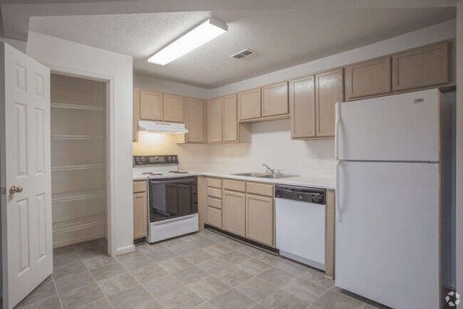 Photo - 100 Marshview Dr Unit #100