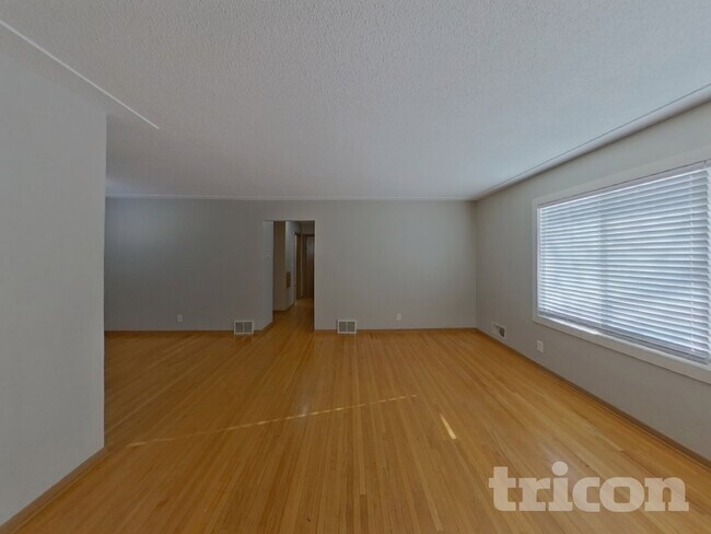 Photo - 2606 65th Ave N