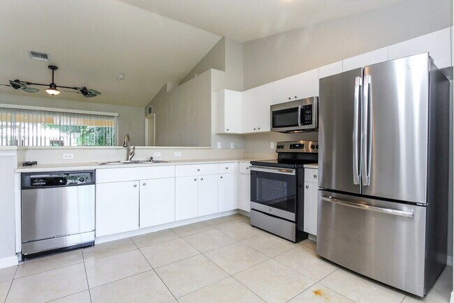 Photo - 1144 SW 6th Terrace