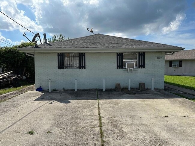 Building Photo - 3620 Hollygrove St Unit B