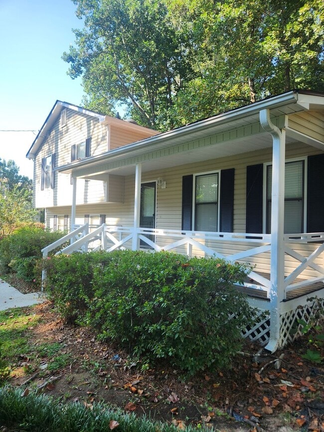 Photo - 4680 Lost Mountain Dr