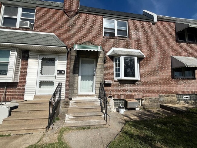 Photo - 2917 Glenview St