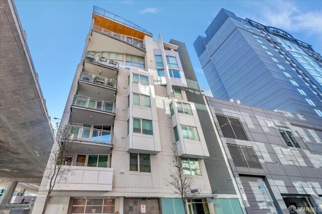 Photo - 69 Clementina St