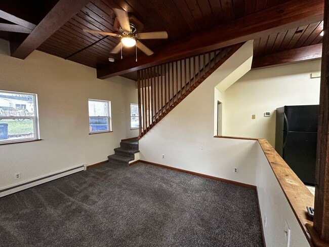 Building Photo - 1012-1014 S Washington Unit 1012 S Washington