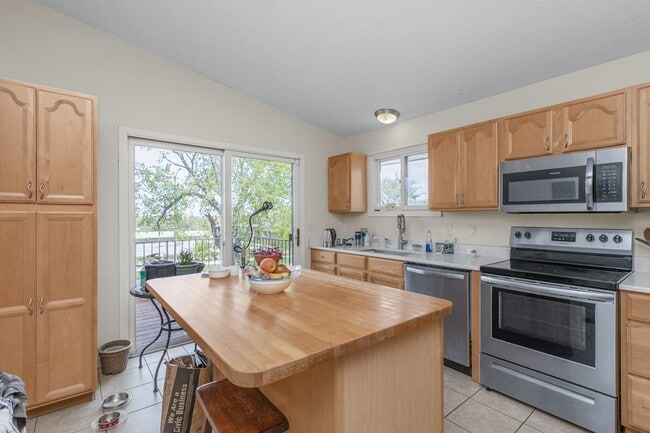 Photo - 222 Virginia 3 bed 2 bath apartment in historic Cathedral Hill neighborhood Unit 222 Virginia St