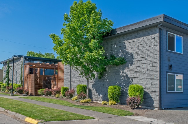 Arbor Place Apartments