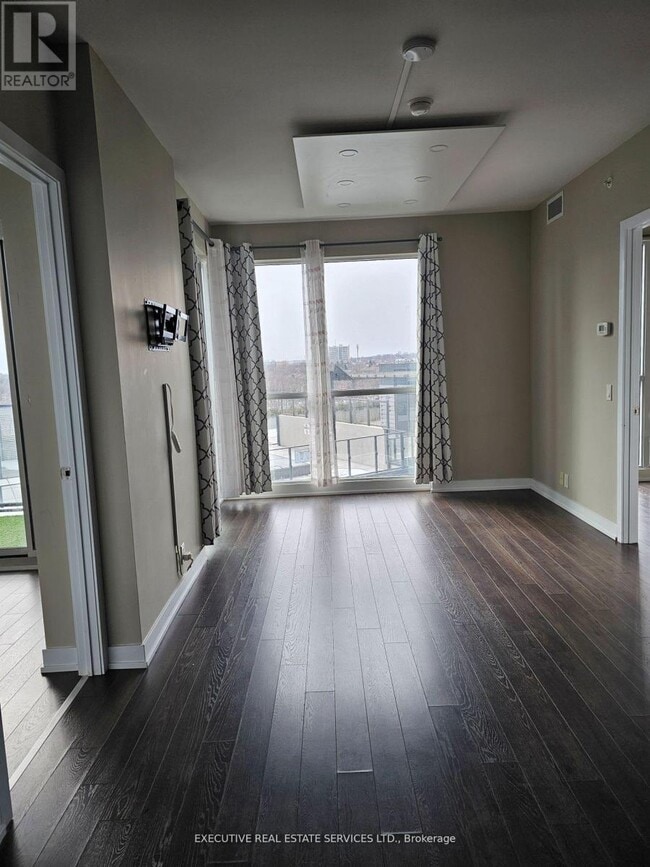 Photo - 10 Park Lawn Rd Unit 904