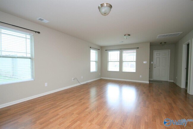 Photo - 225 Bermuda Lakes Dr