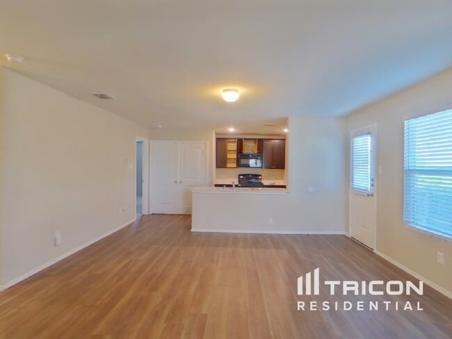 Photo - 5549 Berea St