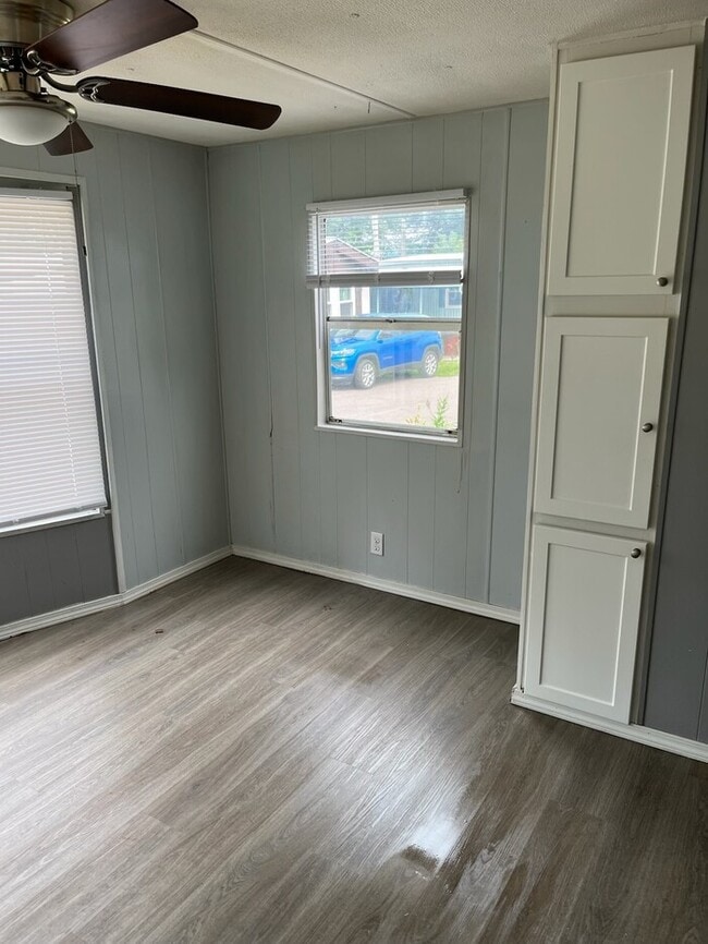 Photo - mobile home