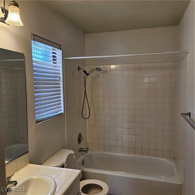 Photo - 9516 Wooden Pier Way