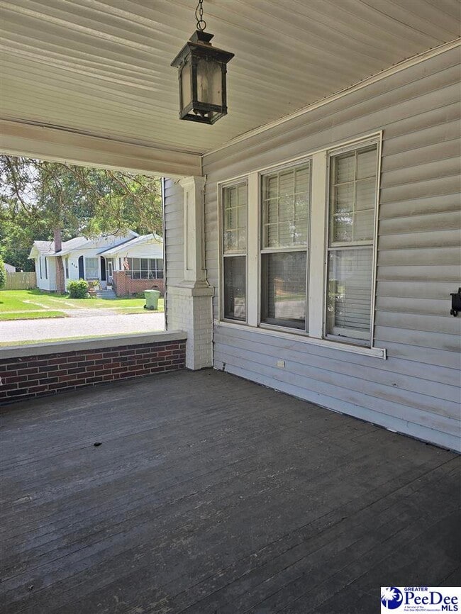 Photo - 515 Hickory St
