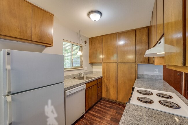 Photo - Locust312 (CW-KS) Unidad 2