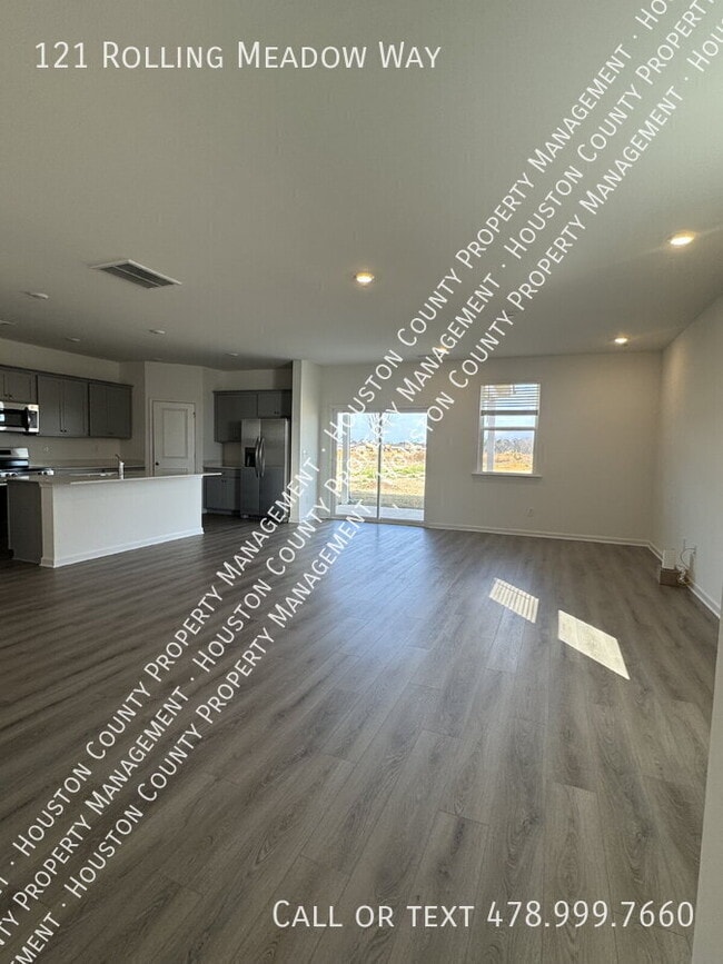 Photo - 121 Rolling Mdw Wy