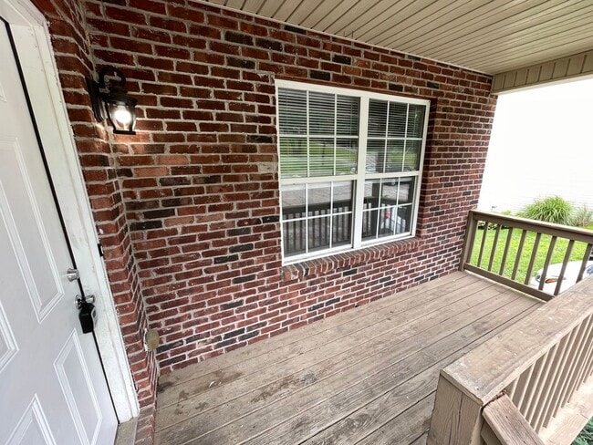 Photo - 190 Benson Pike Unit 190 Benson  #2