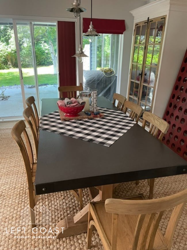 Photo - 1545 NE Regatta Way