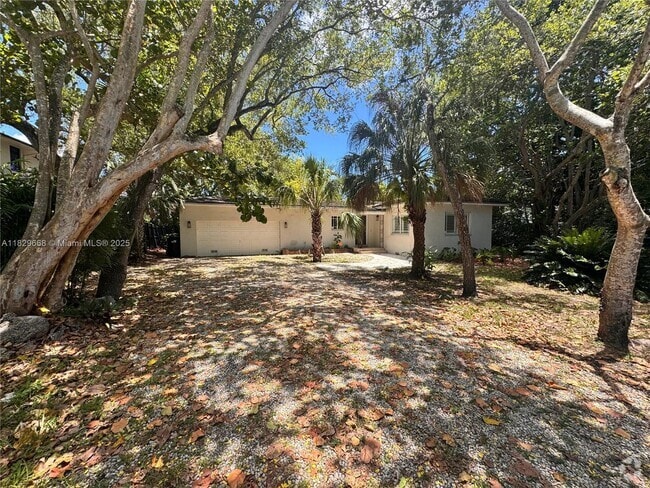 Building Photo - 5930 SW 80th St Rental