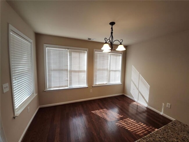 Photo - 65 Griggs St SW