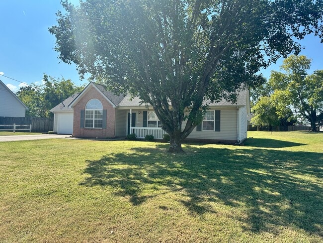 Building Photo - 2220 Rosecran Cir