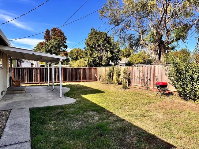 Photo - 40552 Verne St