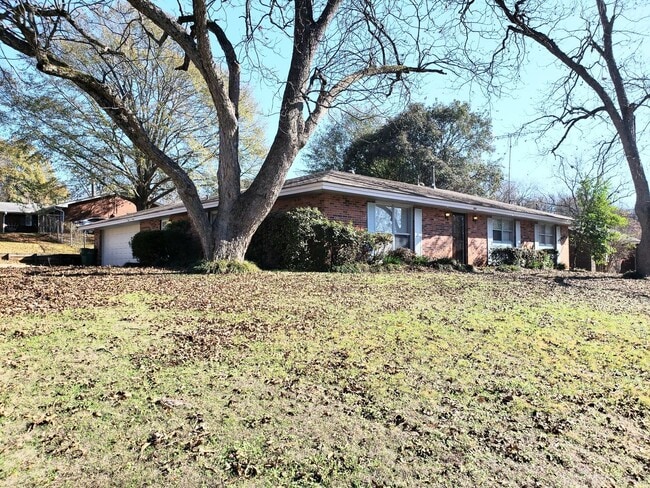 Building Photo - 484 Planters Rd Rental
