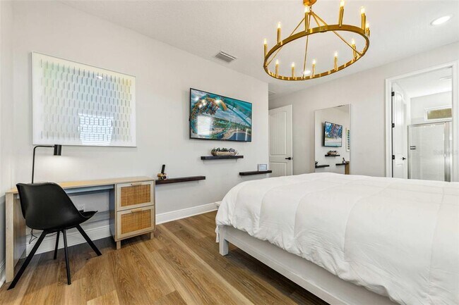 Photo - 389 Southfield St