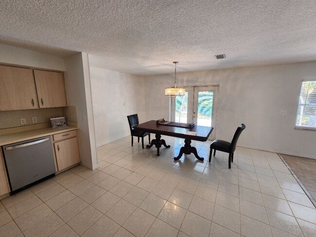 Photo - Charming 2 Bed 2 Bath Beachside Home