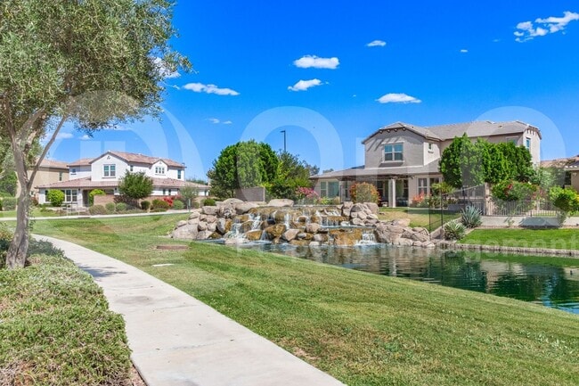 Building Photo - 913 W Yosemite Dr Rental