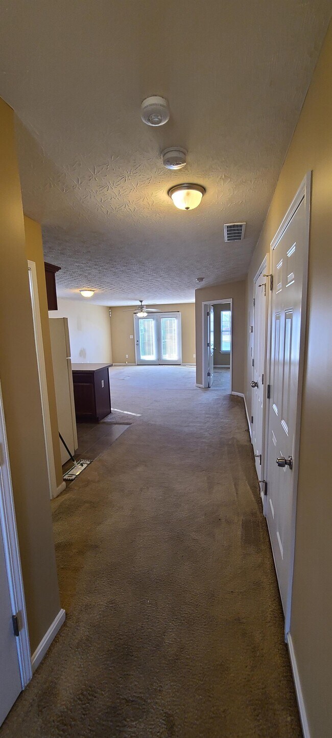 Photo - 2504 Emma Katherine Ln