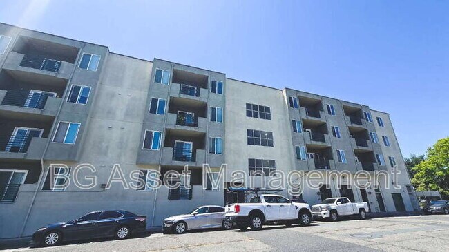 Photo - 1459 MacArthur Blvd Condo Unit 21
