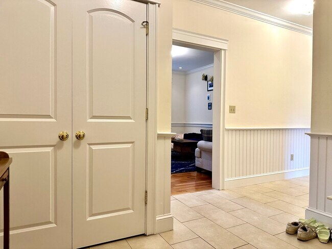 Photo - 27 Glenville Ave Unit 6