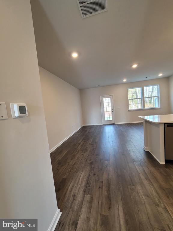 Photo - 18 Elliot Ln