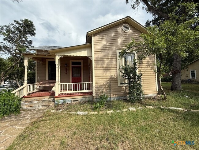 Photo - 294 Tolle St House