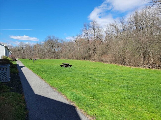 Photo - 88 Tivoli Gardens