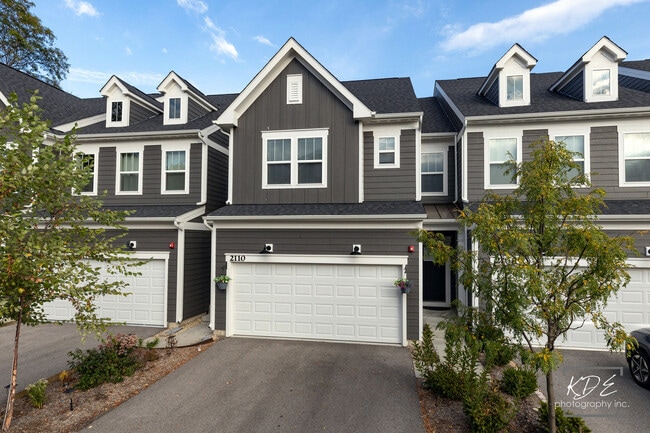 Photo - 2110 Weatherbee Ln