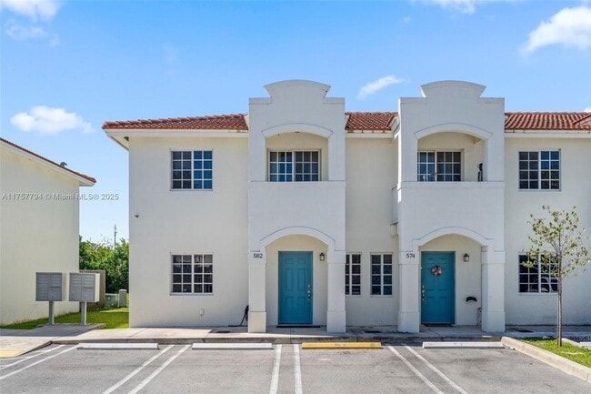 Building Photo - Franky home FL City