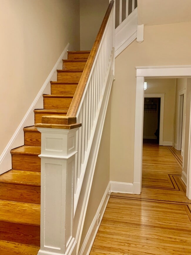 Photo - 2829 Brighton St