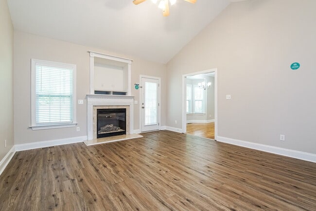 Photo - 253 Keller Dr