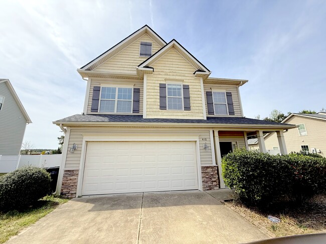 Building Photo - 418 Century Ln