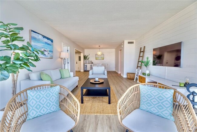 100 Pierce St Unit 1102