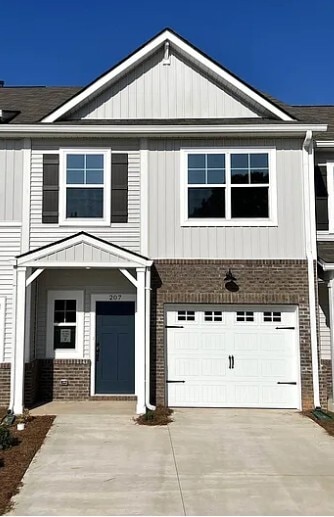 Photo - 207 Taylor Woods Ct