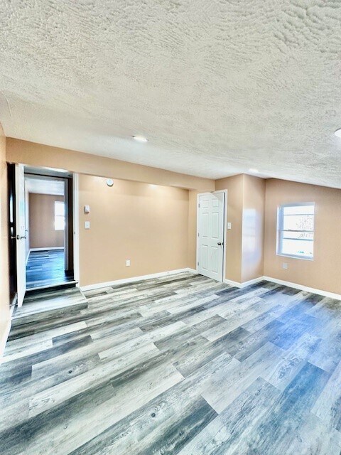 Photo - 1 N Diamond St